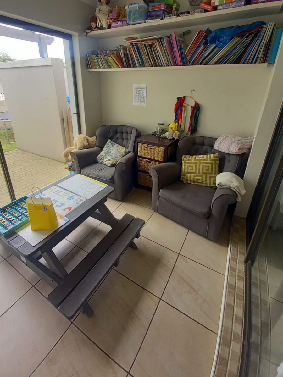 3 Bedroom Property for Sale in Kraaibosch Western Cape